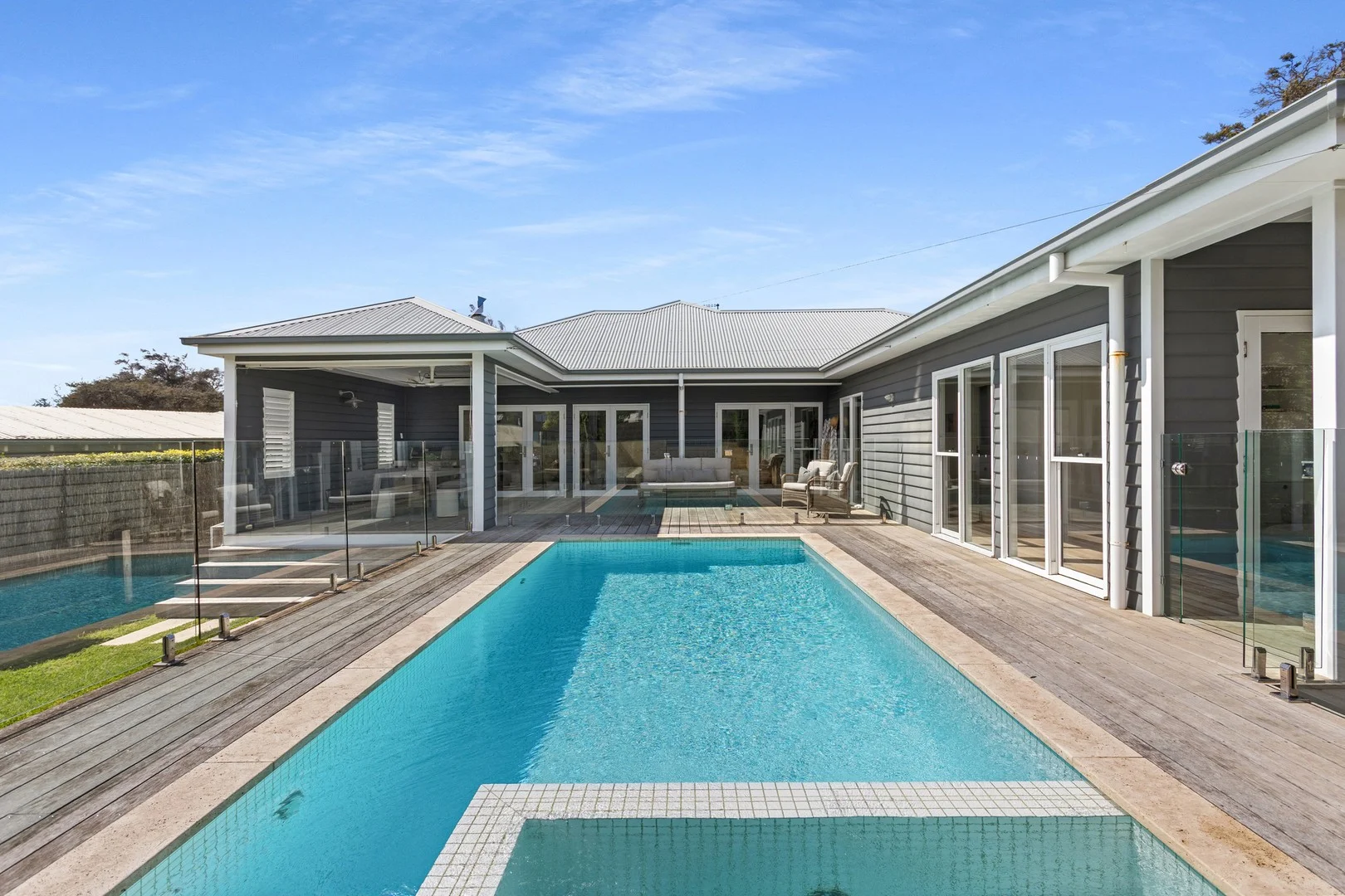 28 Morobe Street (1/22)