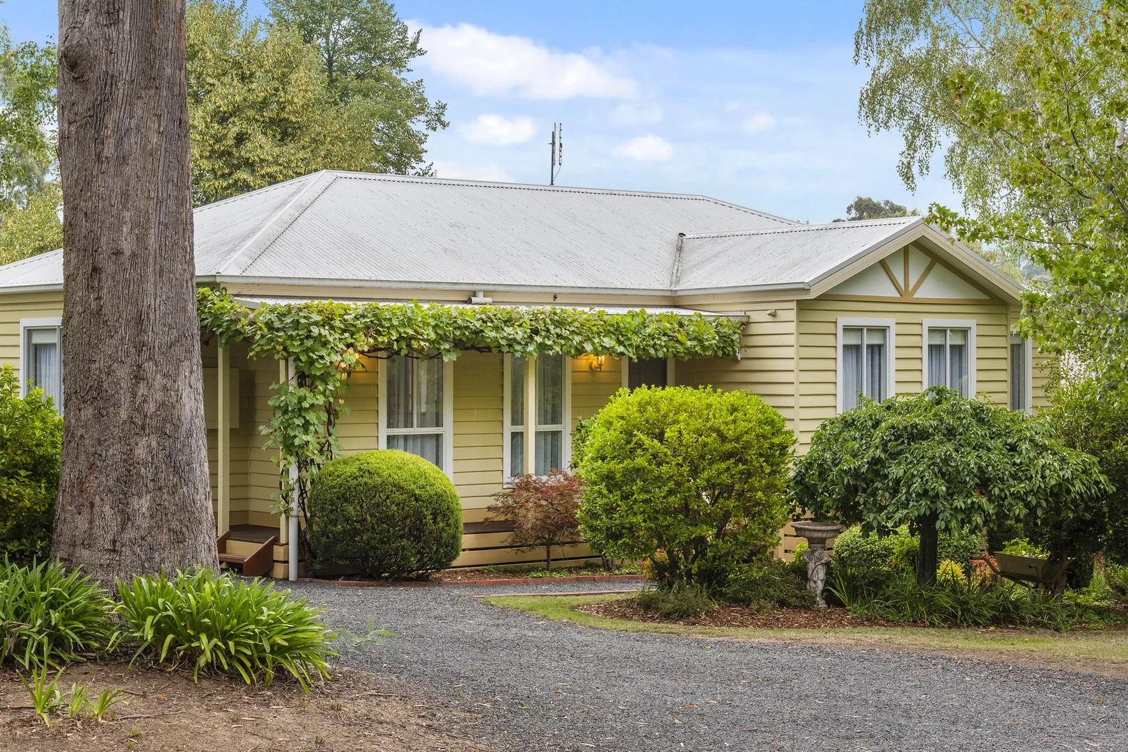 28 Sullivans Road - Image 2