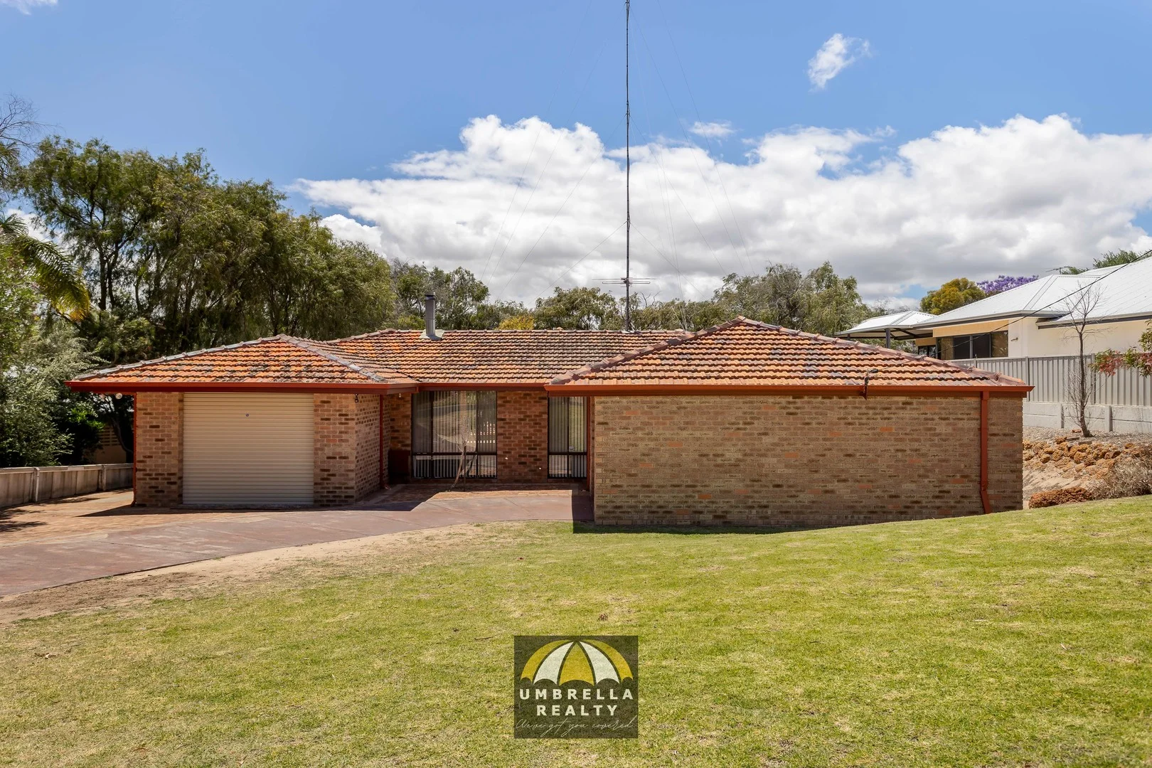 28 Waratah Cres (1/1)