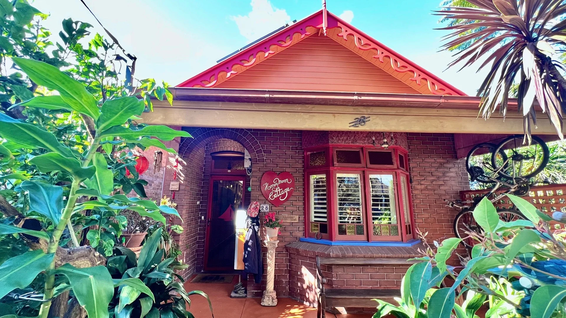 28 Waratah Street (1/15)