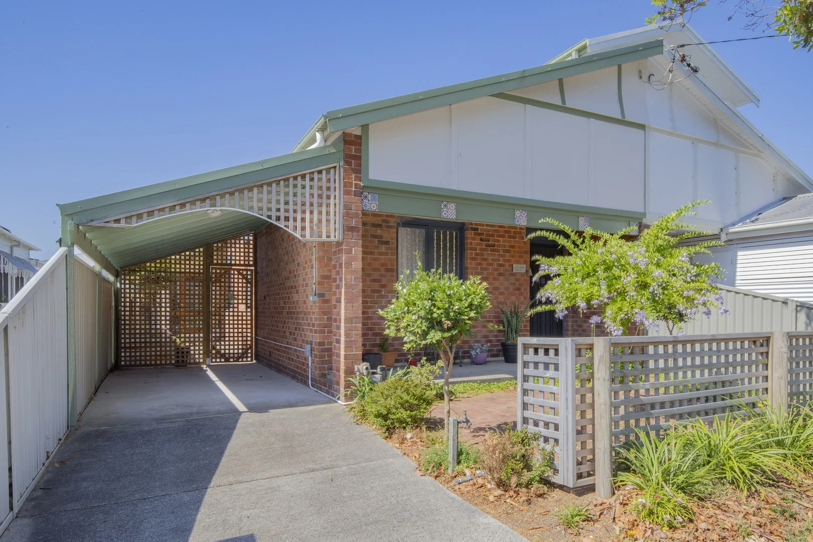 28A Harle Street (1/27)