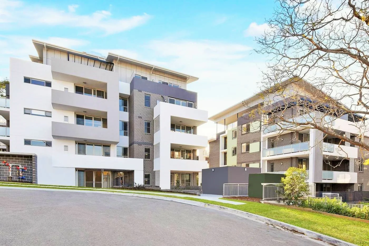 29/10-12 Belair Close (1/7)