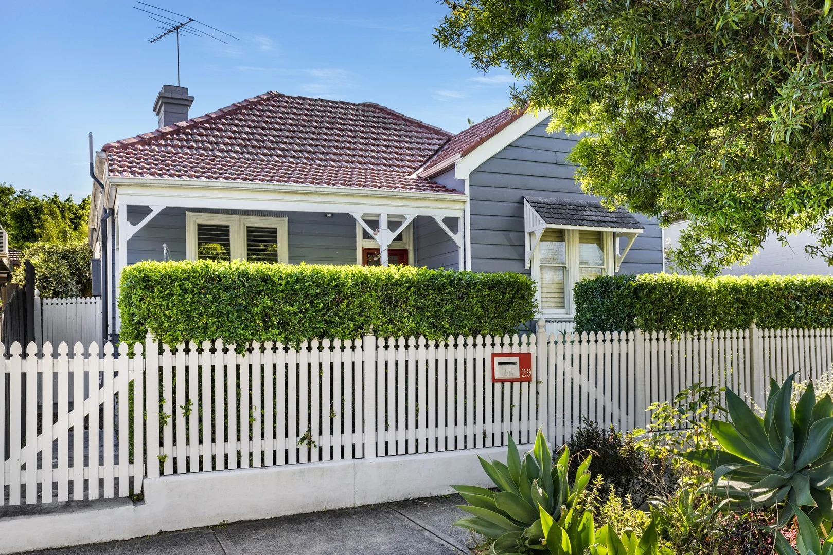 29 Beach Road (1/1)