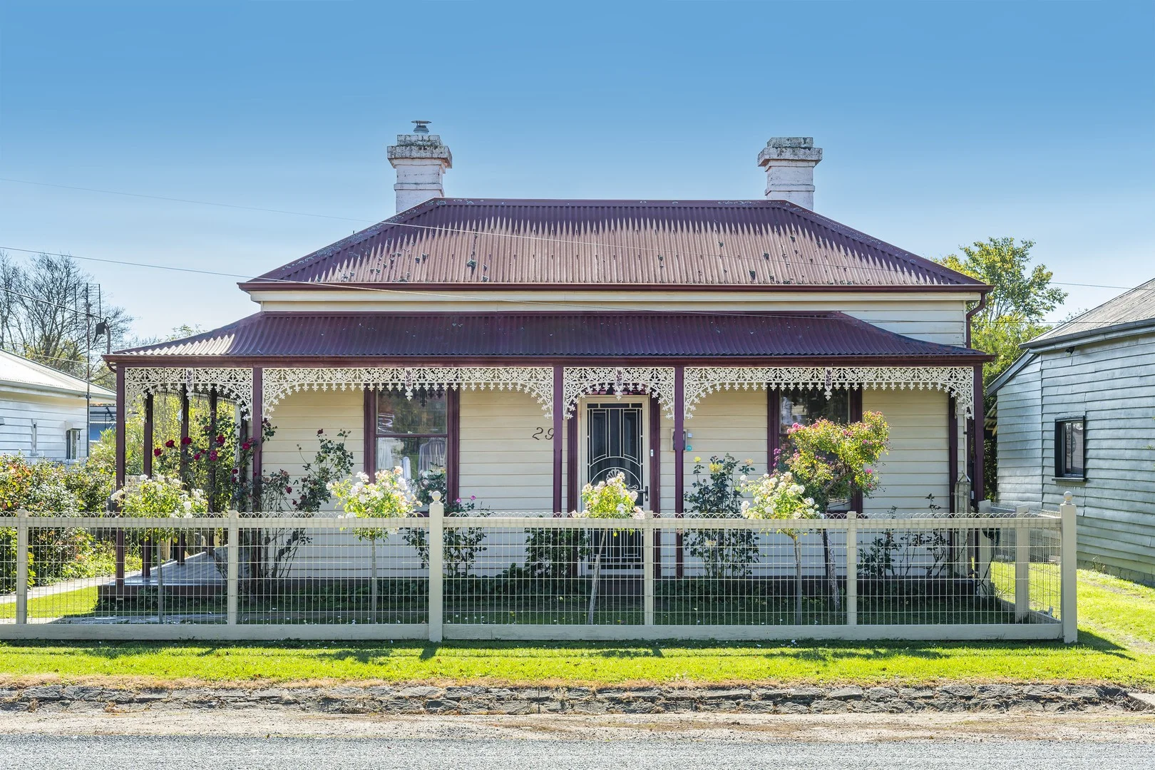 29 Bowen Street (1/19)