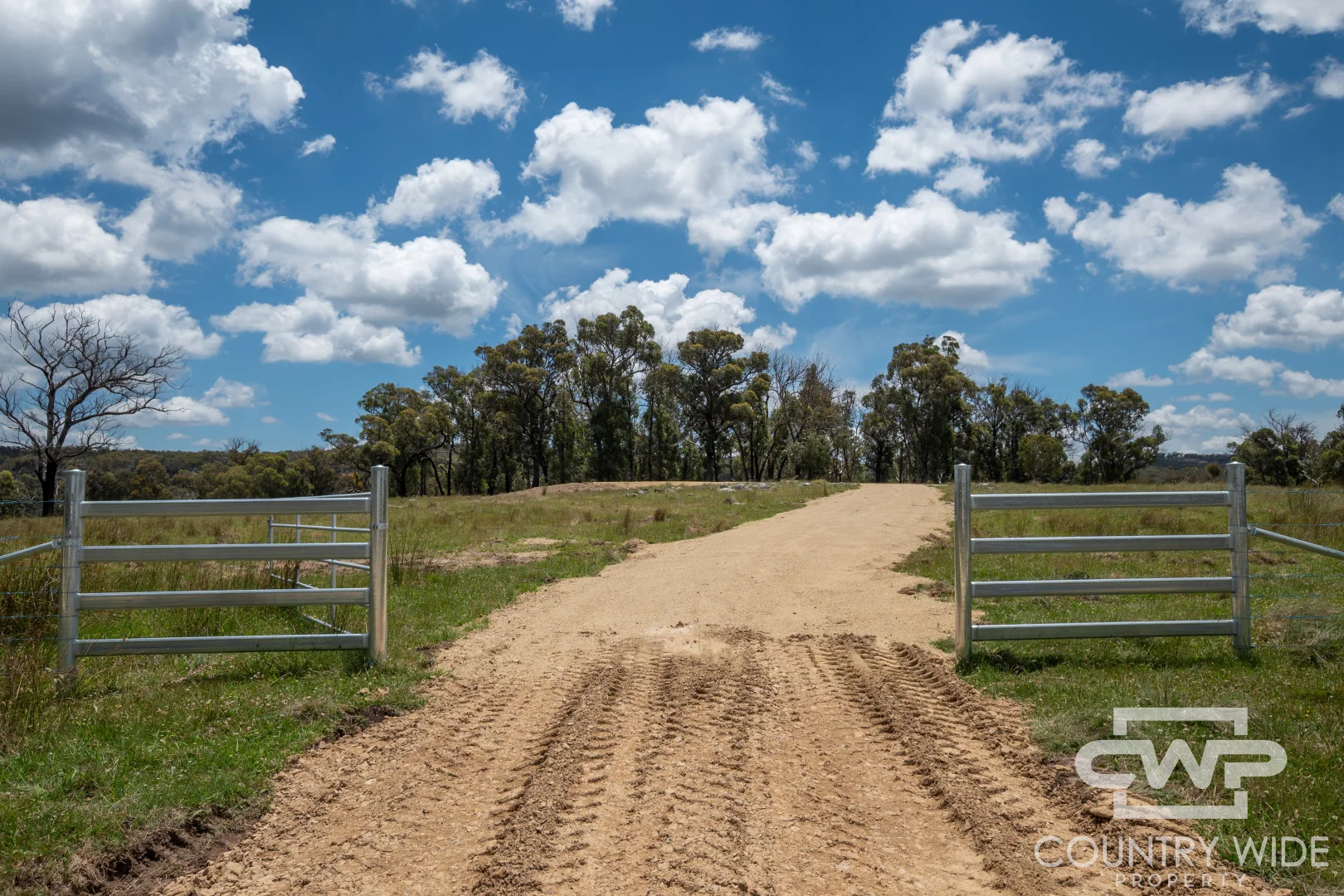 29 Cemetery Rd - Image 2