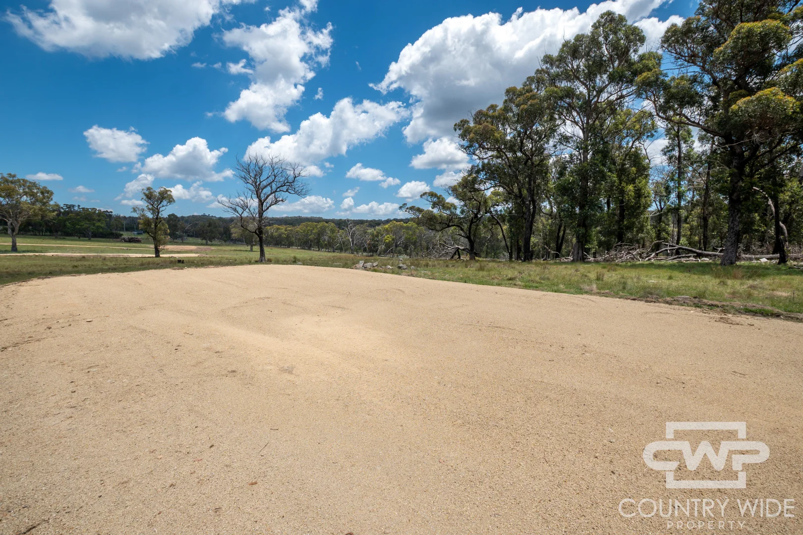 29 Cemetery Rd - Image 4
