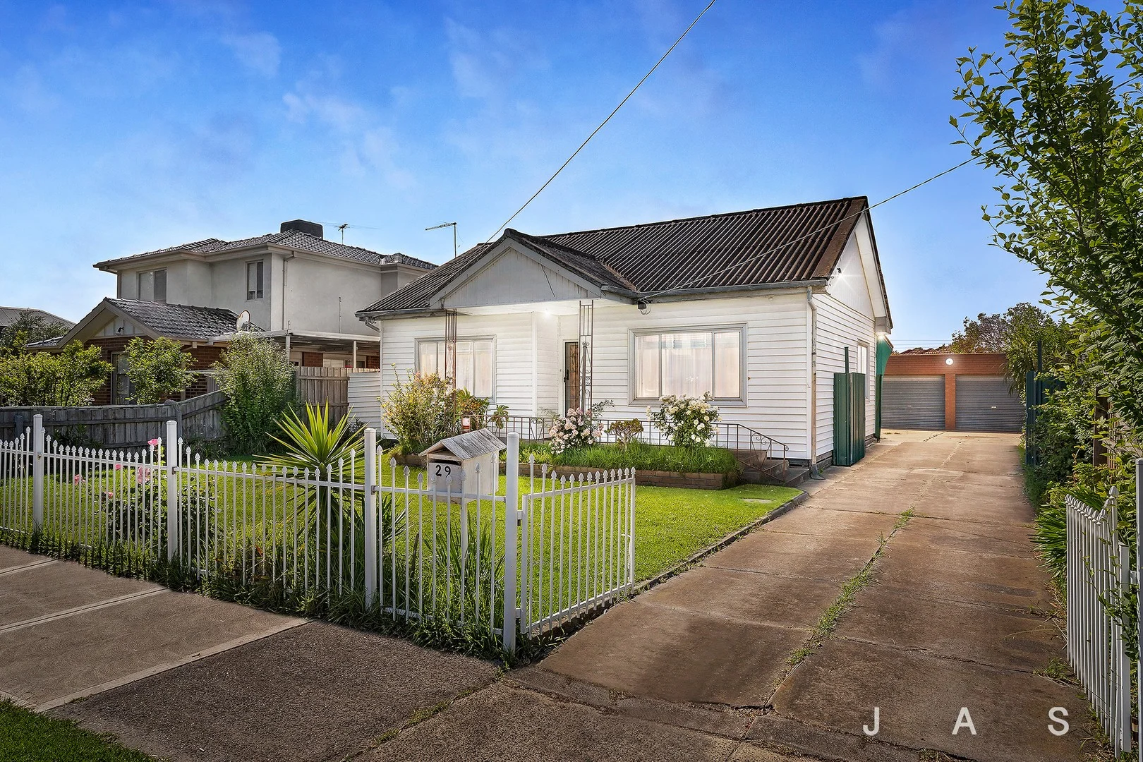 29 Hearn Street (1/10)