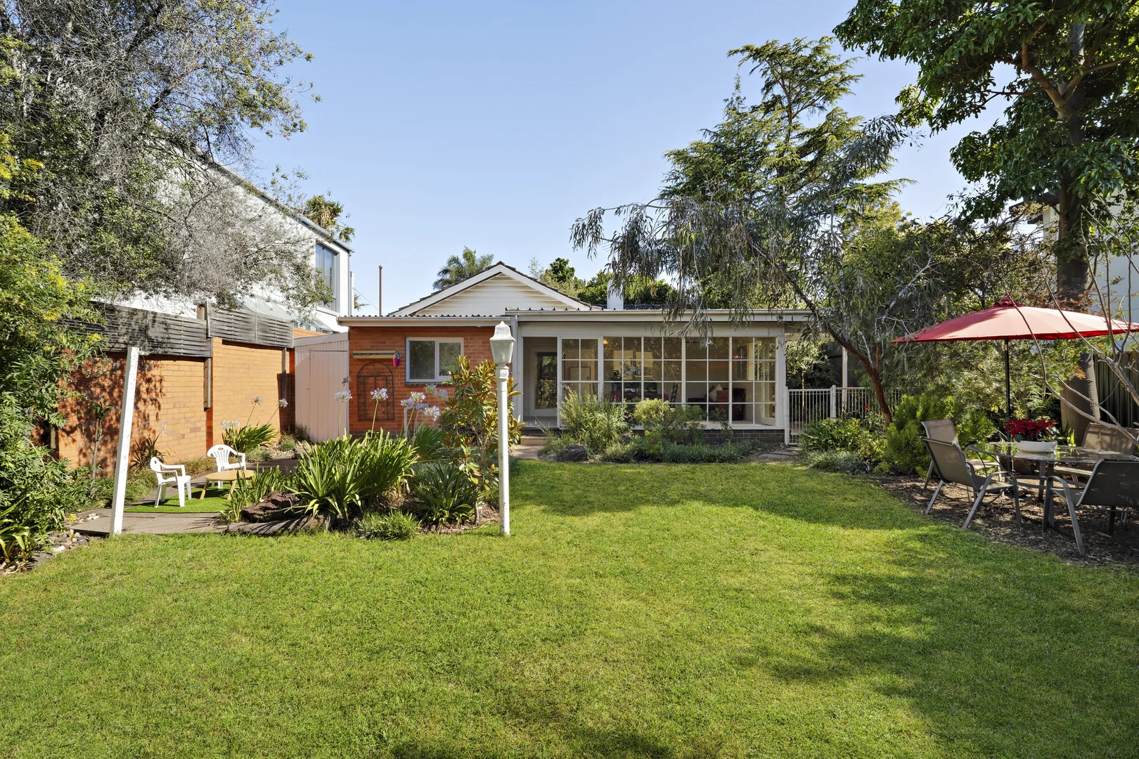 29 Marriage Road (1/11)