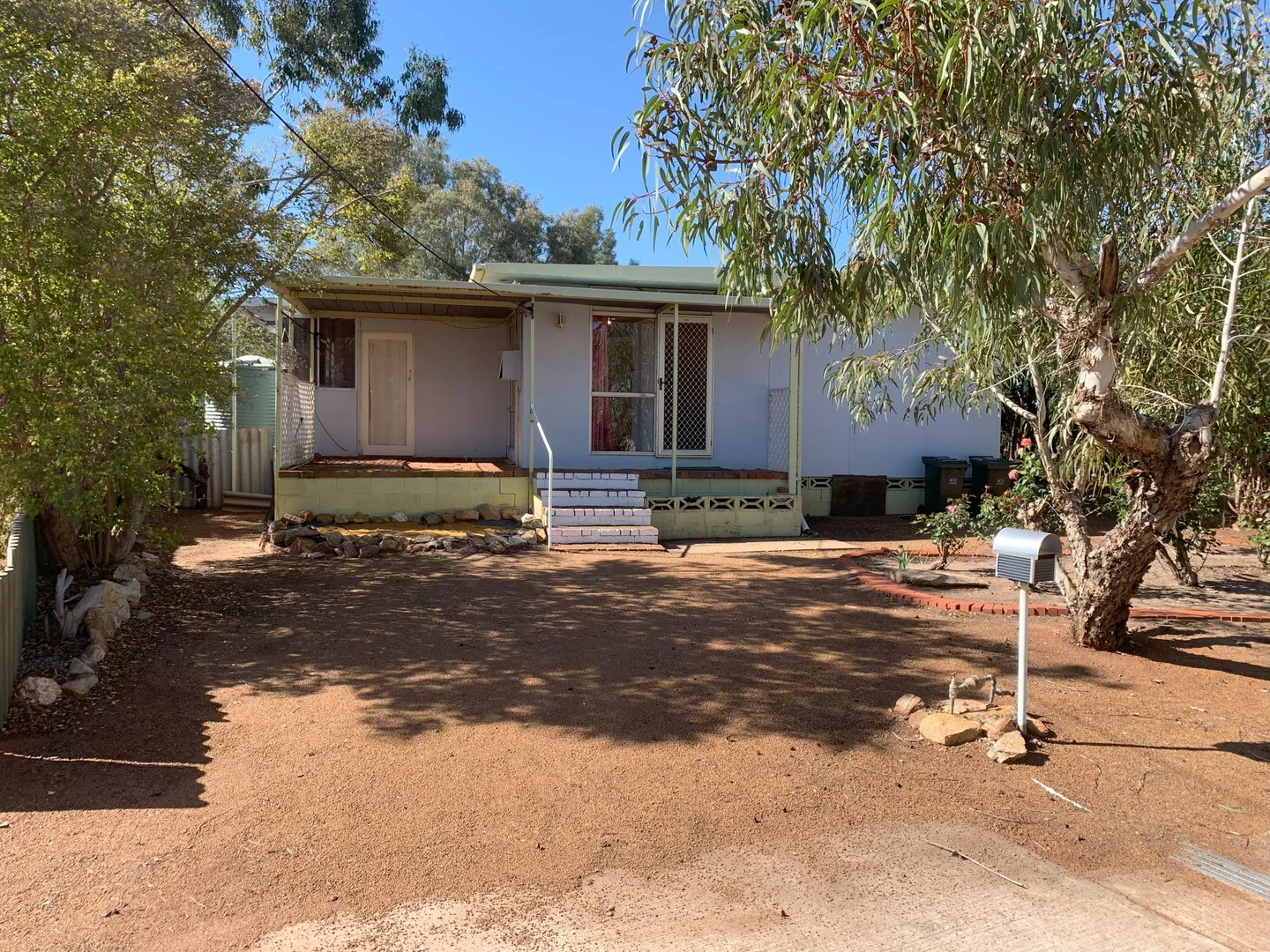 29 Seimons Avenue (1/1)