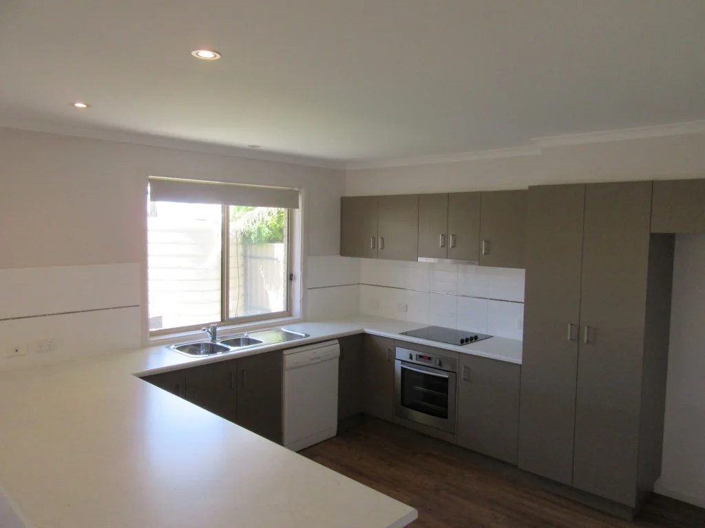 SOLD - $670,000
