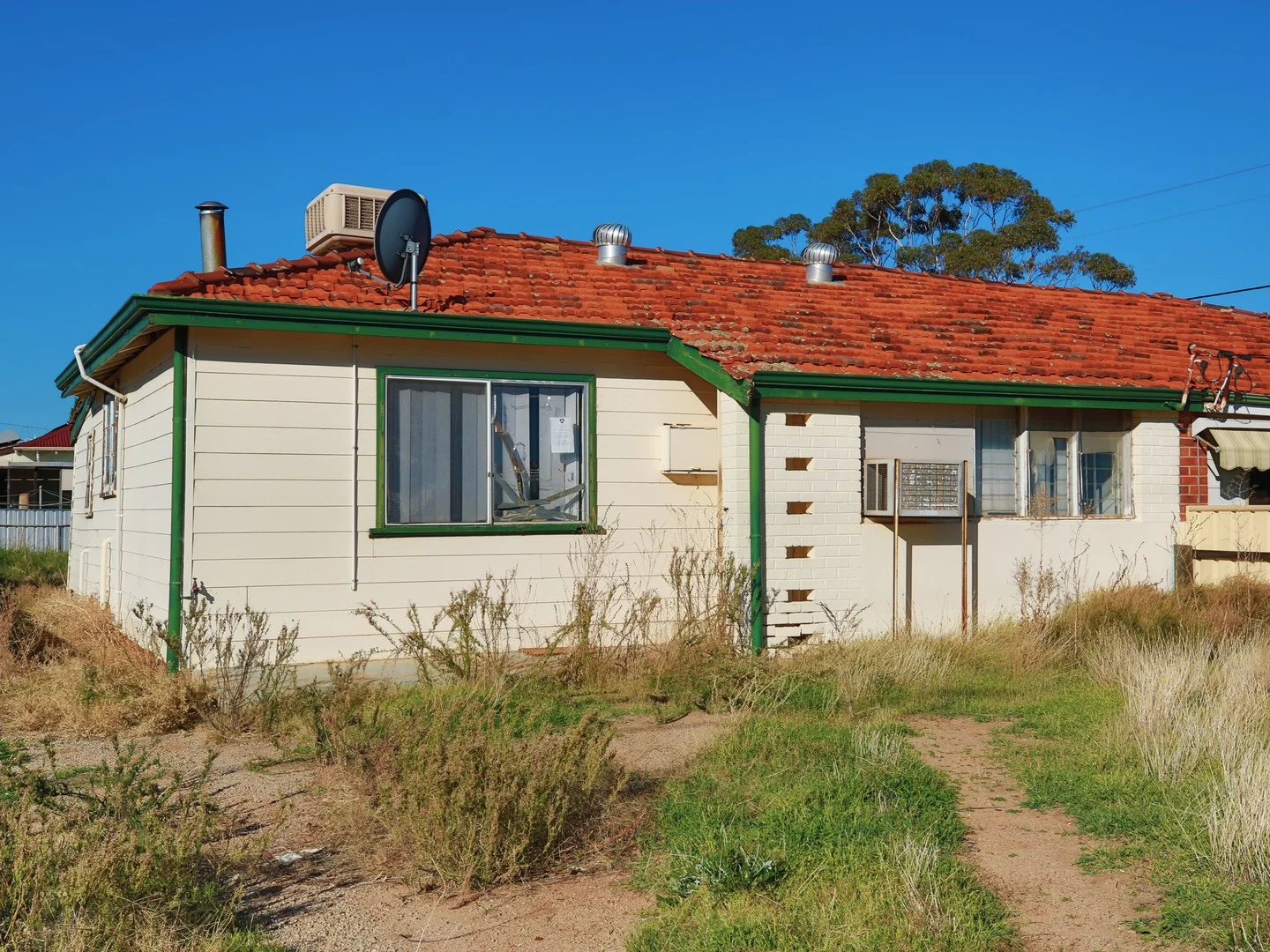 2A Northmore Street (1/22)