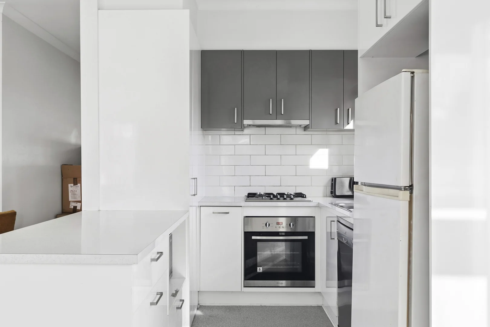 3/13 Bourke Street - Image 4
