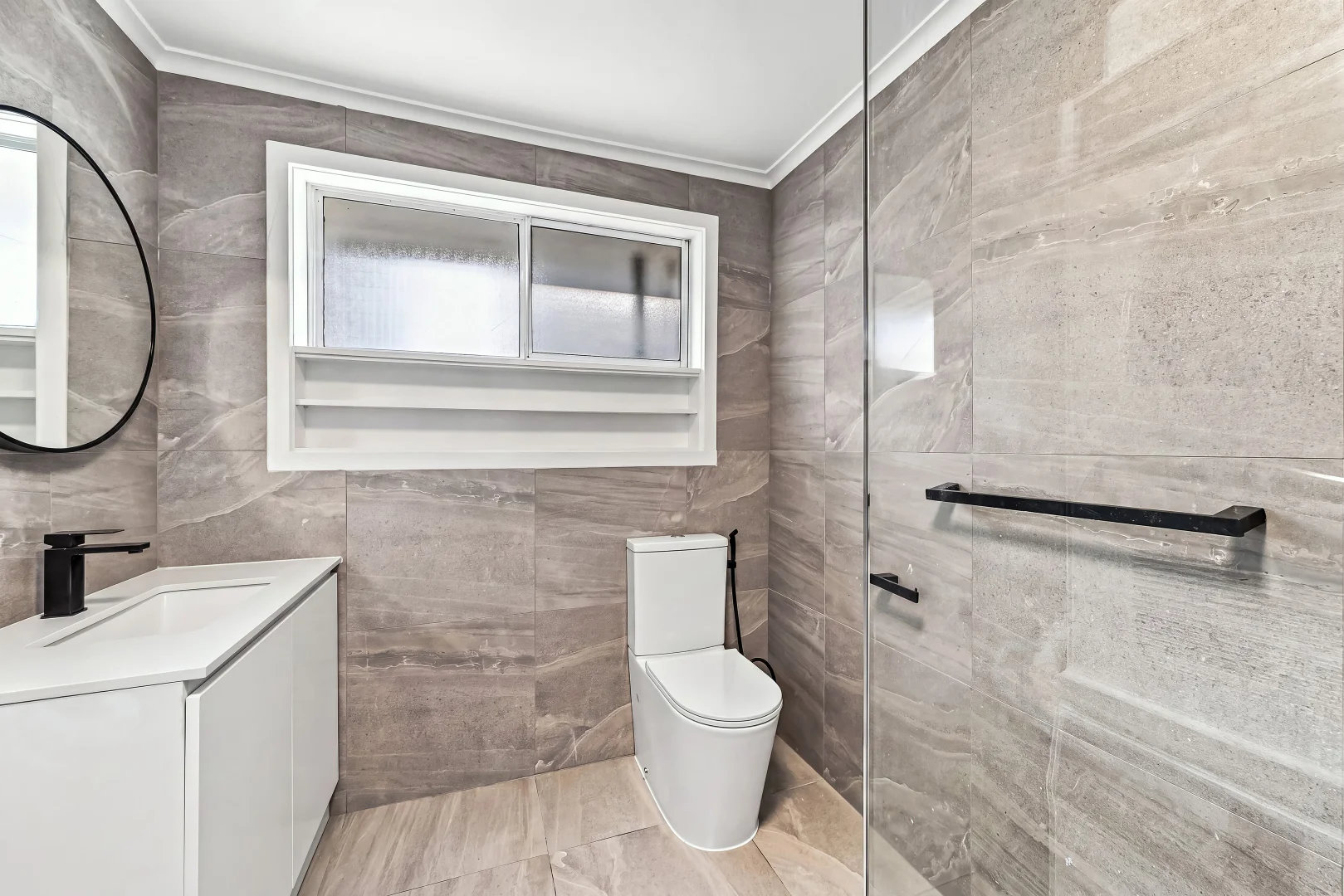 3/13 Oakes Avenue - Image 5