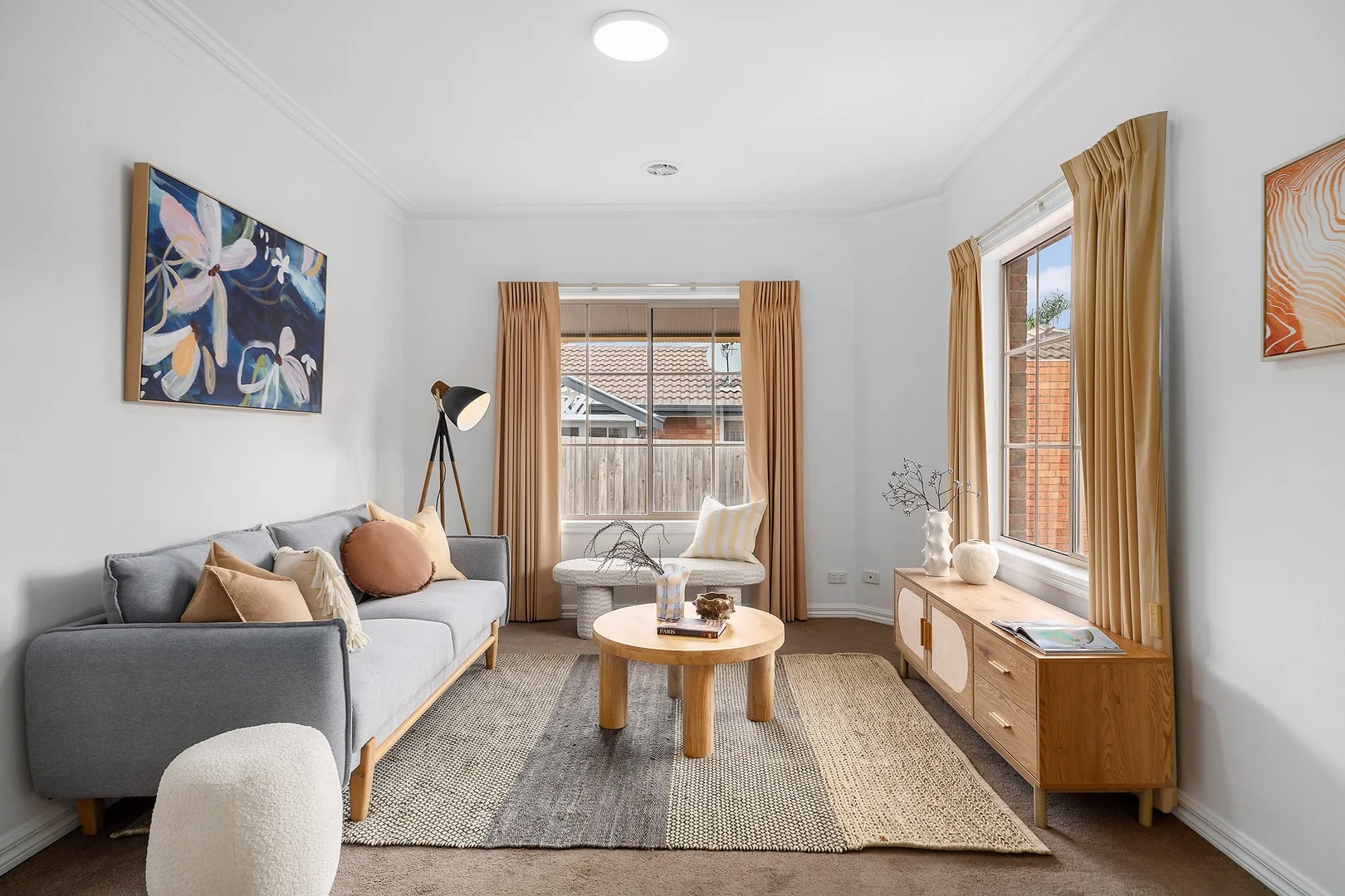3/157 Deakin Street (1/12)