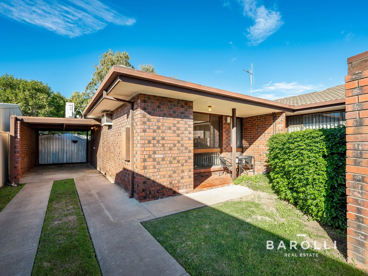 3/16 Bowe Street (1/11)