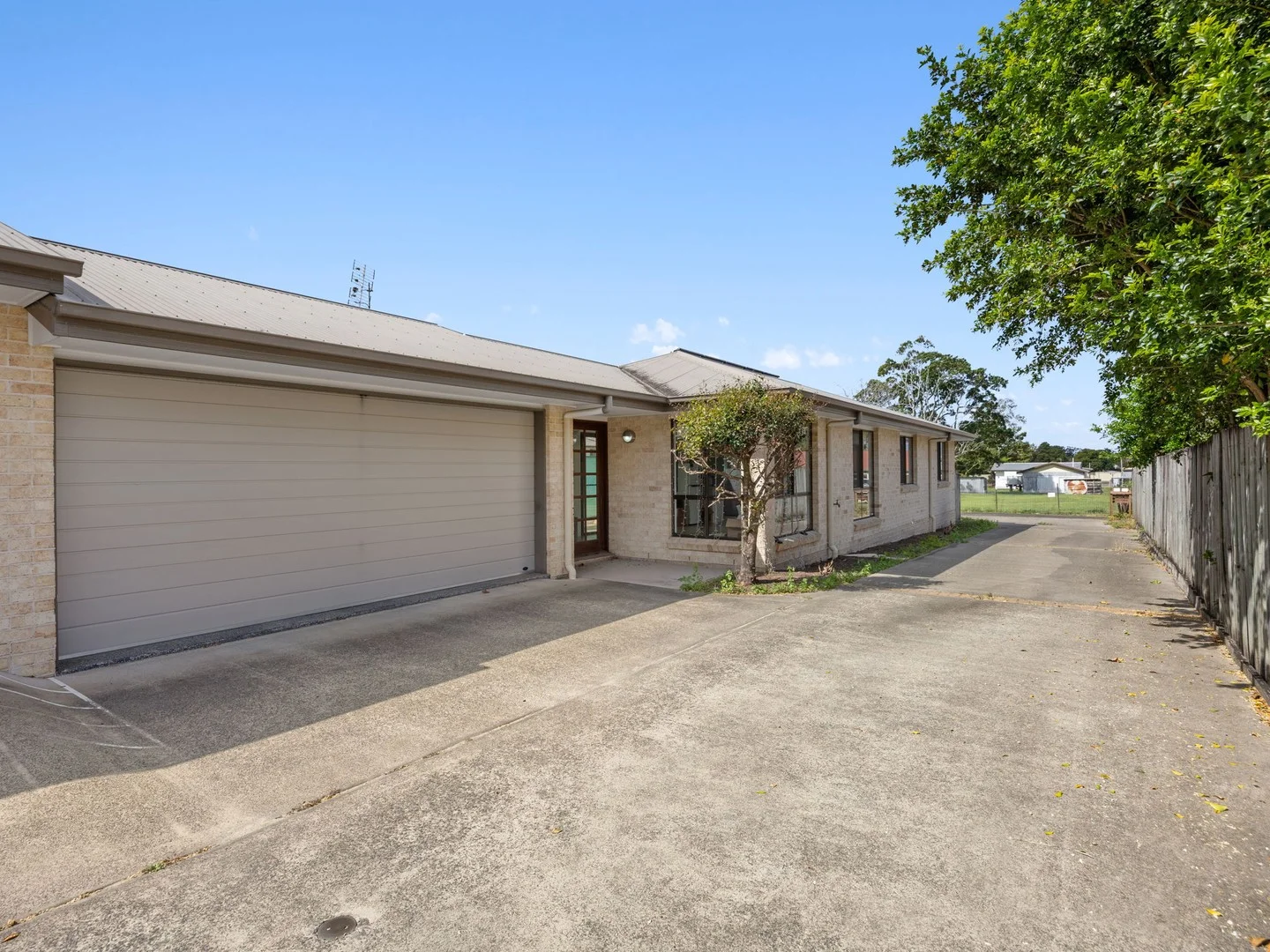 3/16 Laurel Street (1/1)