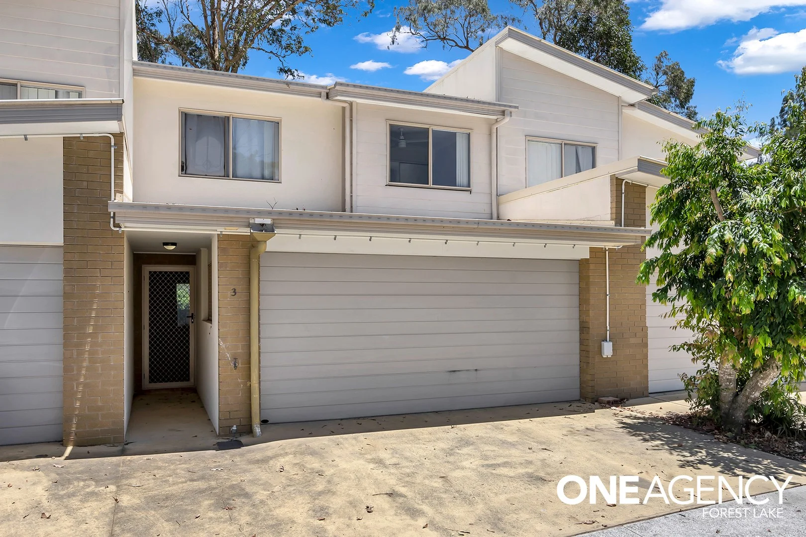 3/2 Grandly Street (1/21)