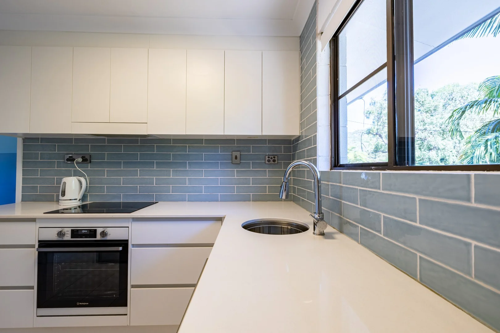 3/23 Yates Street (1/13)