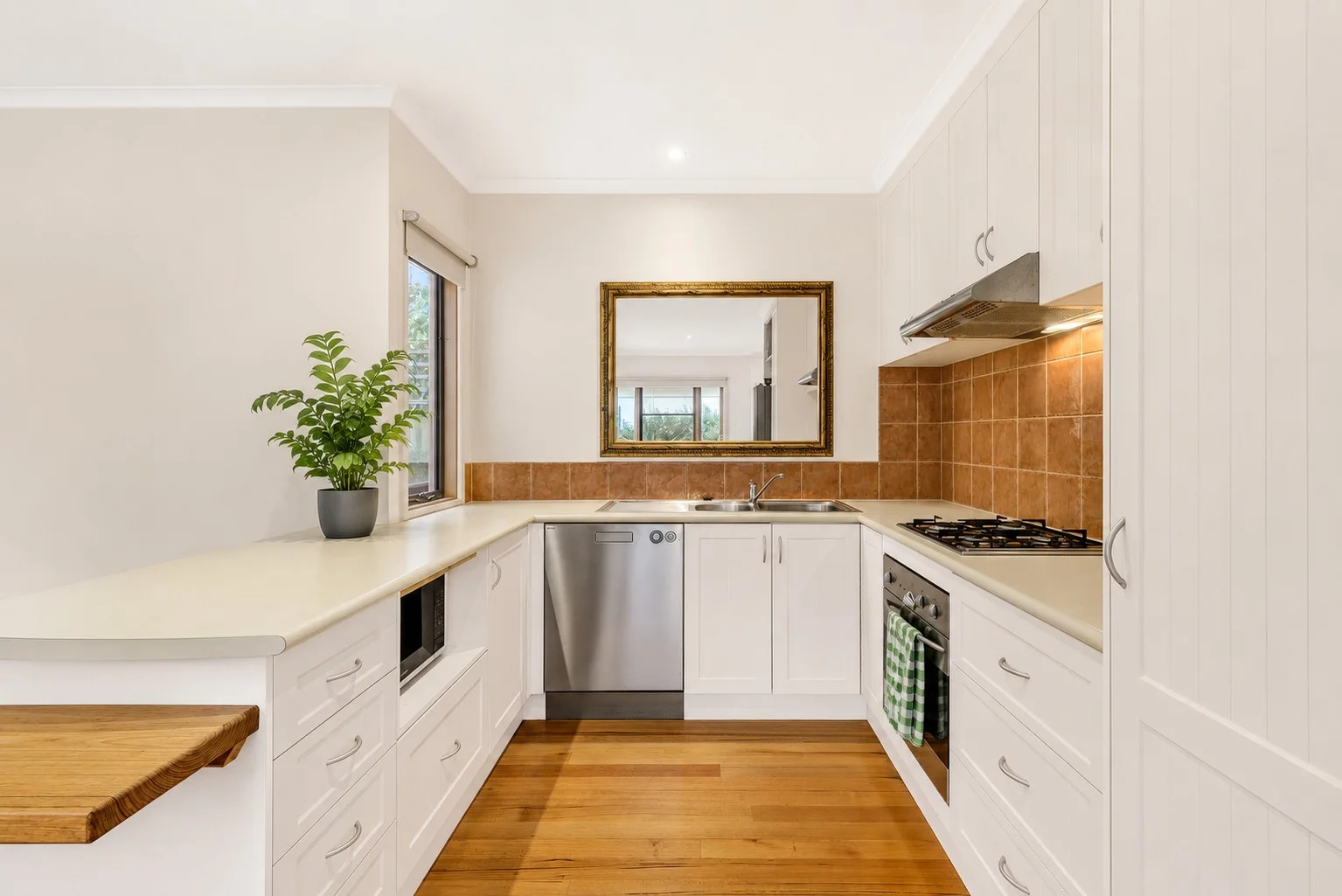 3/24 Parker Street - Image 5