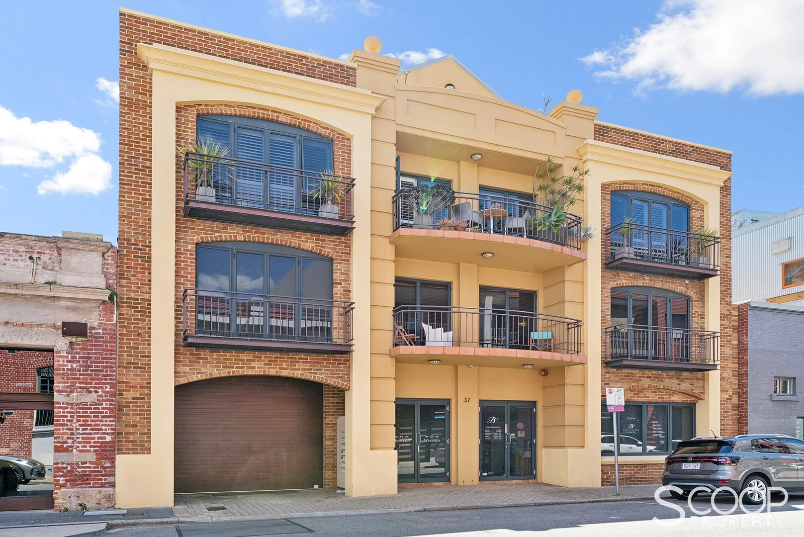 3/37 Pakenham Street (1/16)
