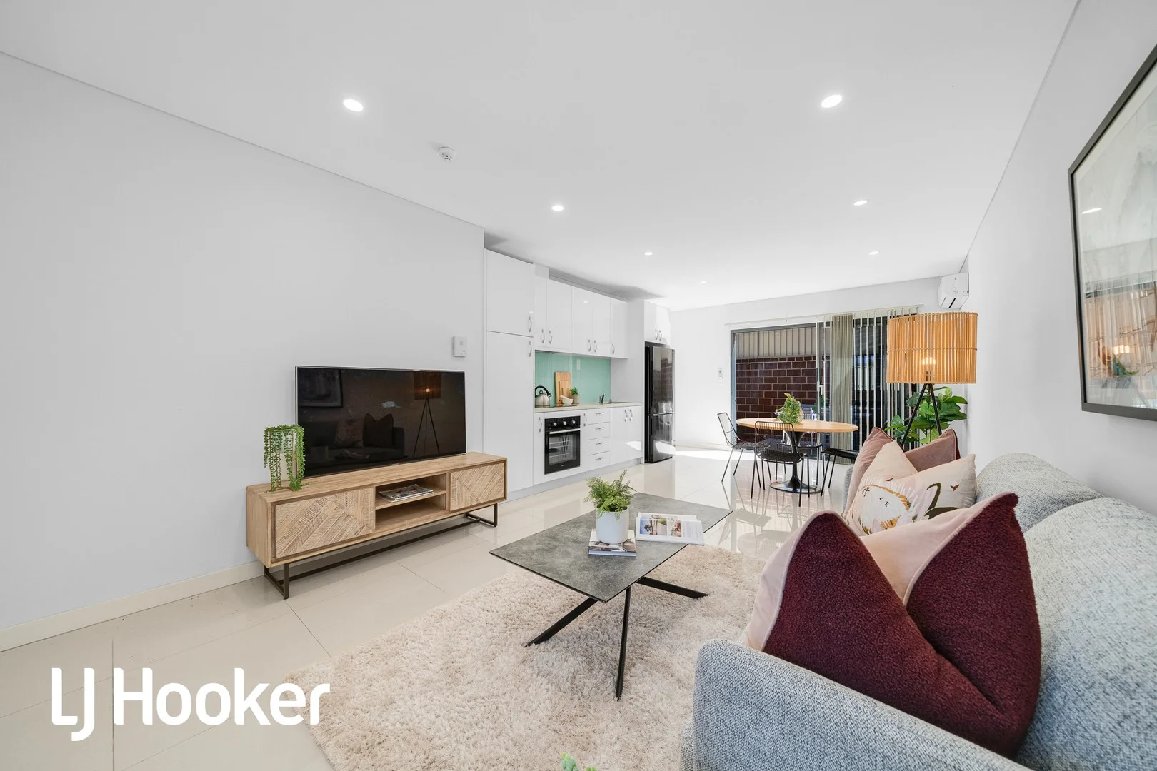 3/42 Oats Street (1/28)