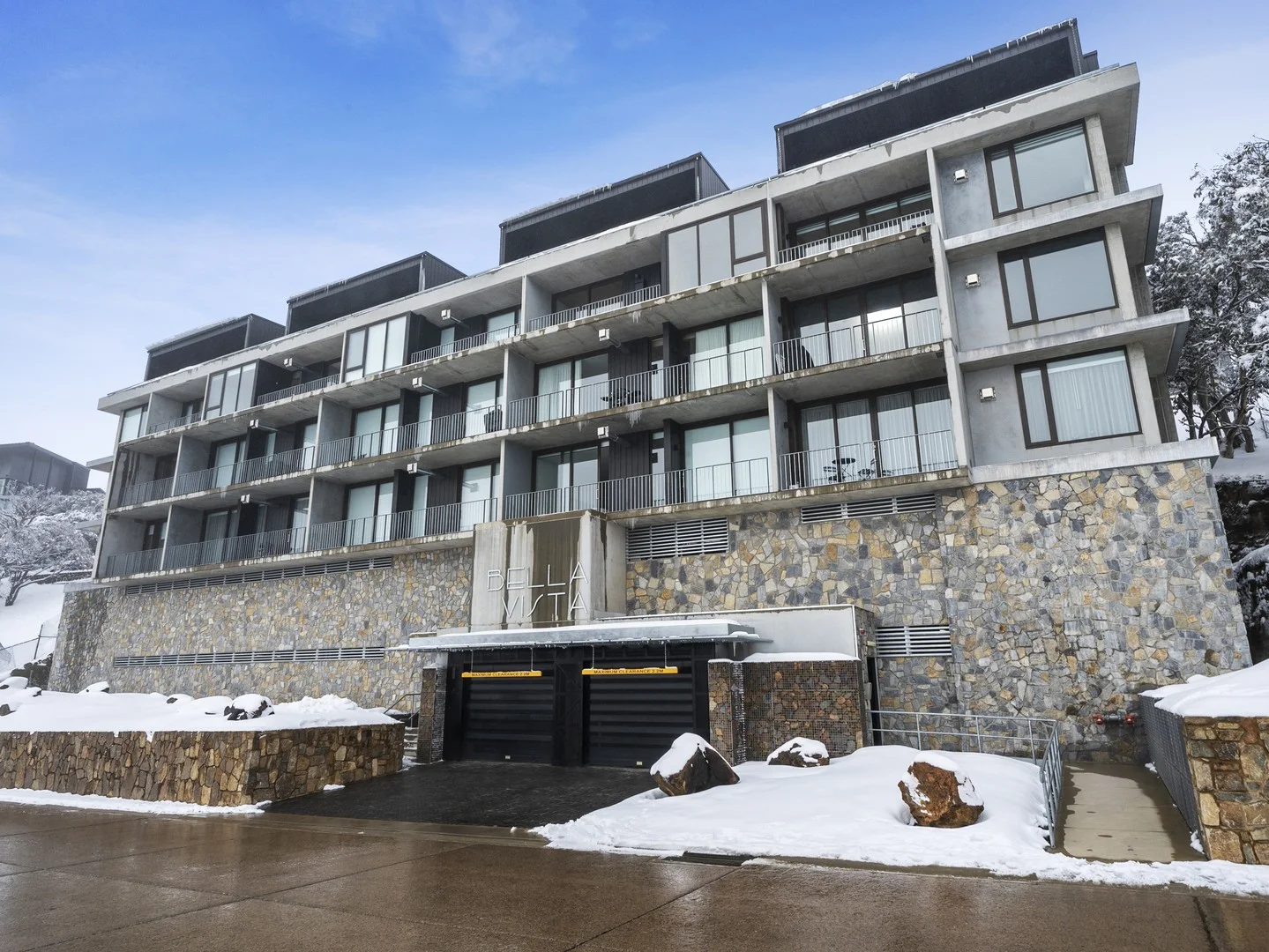 3.5/15 Summit Road (1/4)