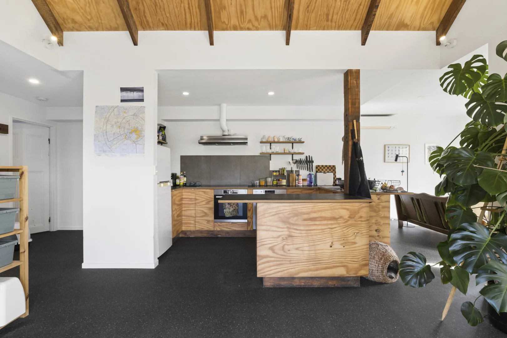 3-5 Whyte Street - Image 4