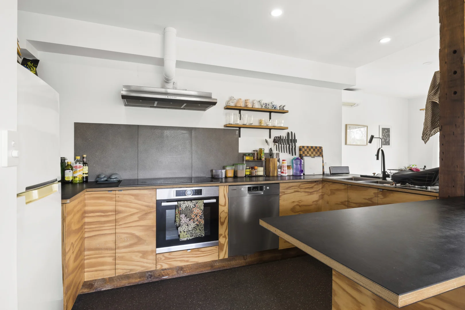 3-5 Whyte Street - Image 5
