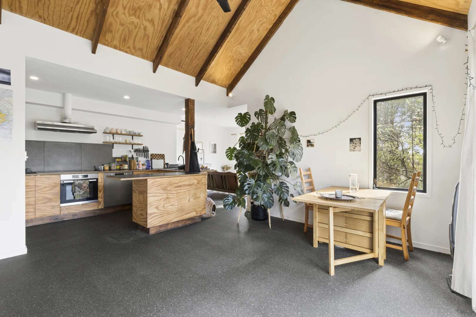 3-5 Whyte Street - Image 3