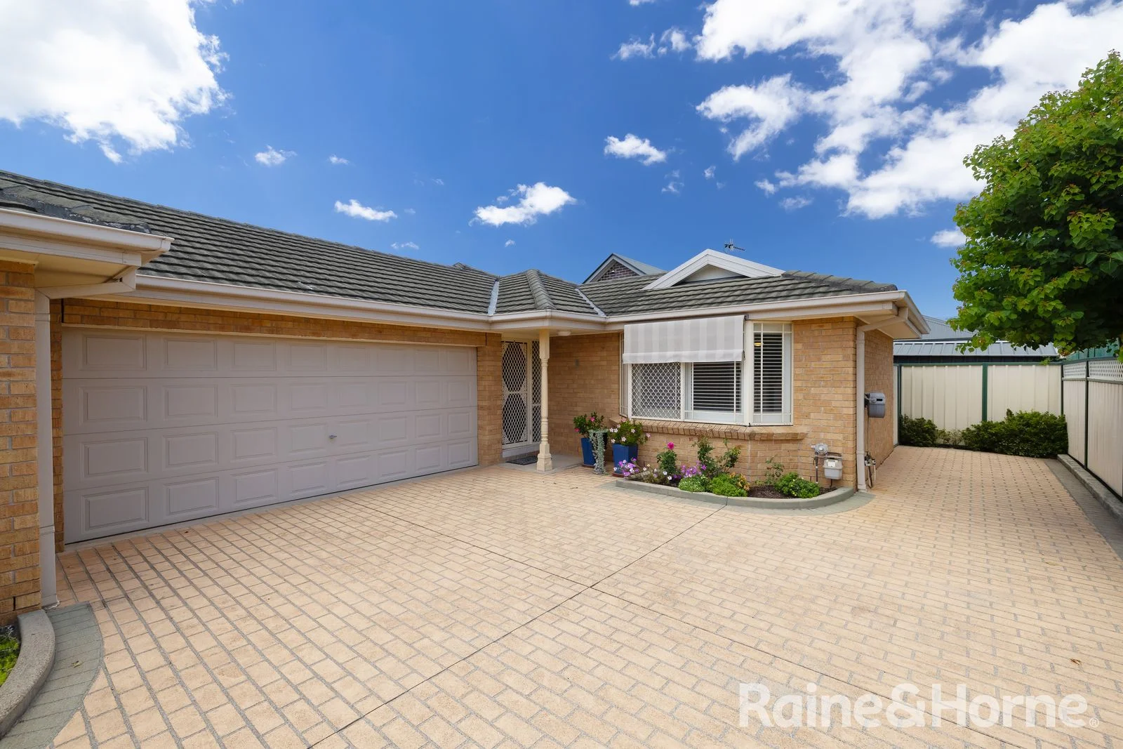 3/58 Russell Road (1/18)