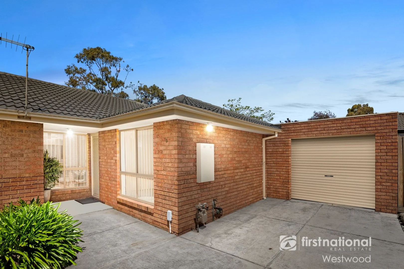 3/73-75 Rosella Ave (1/12)