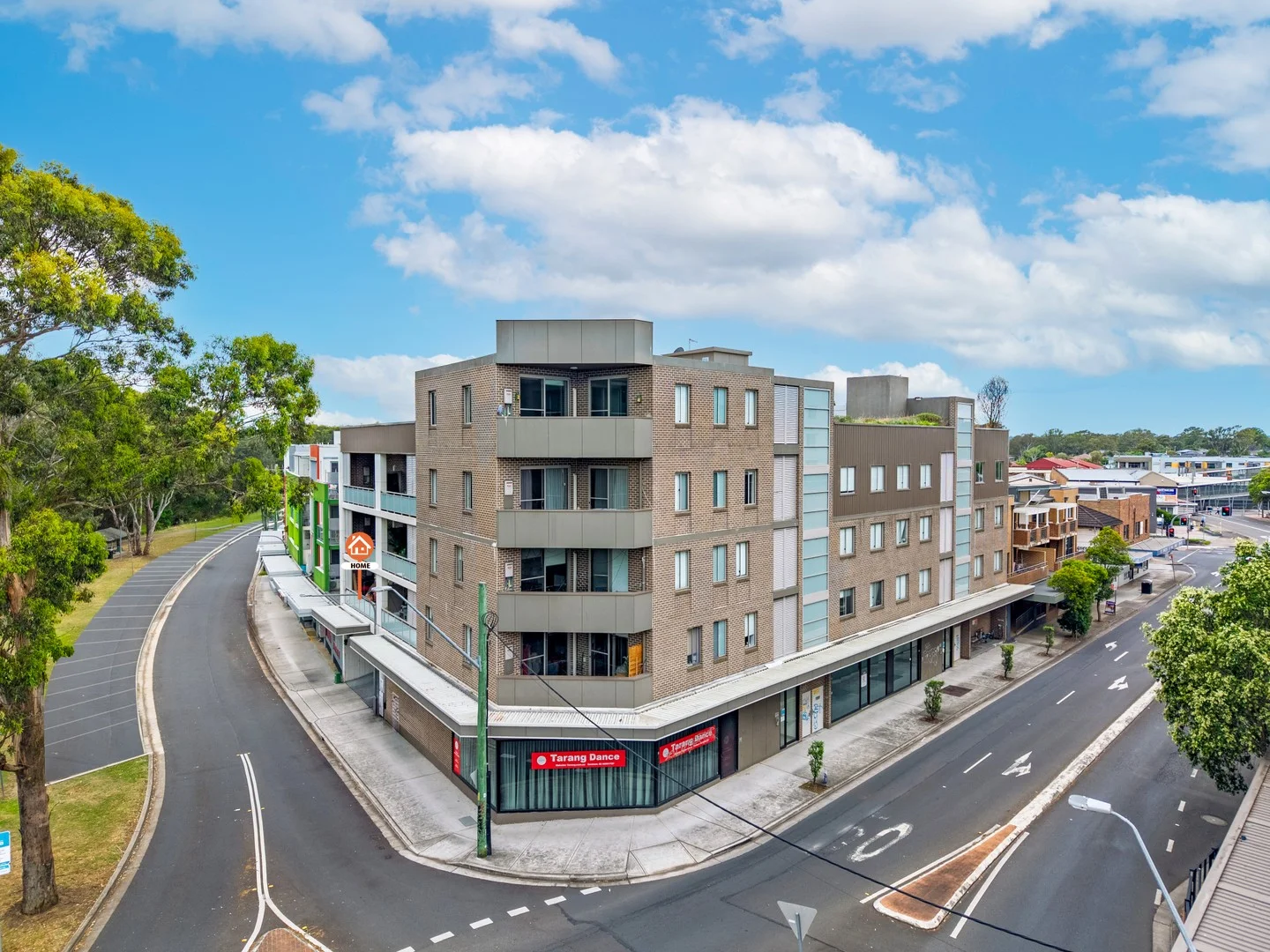 3/8 Junia Avenue (1/12)