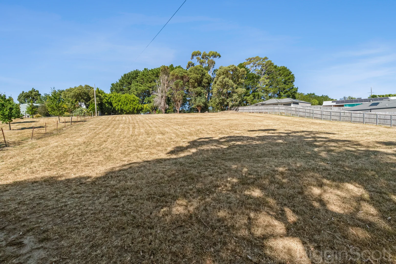 3 Ajax Road - Image 3