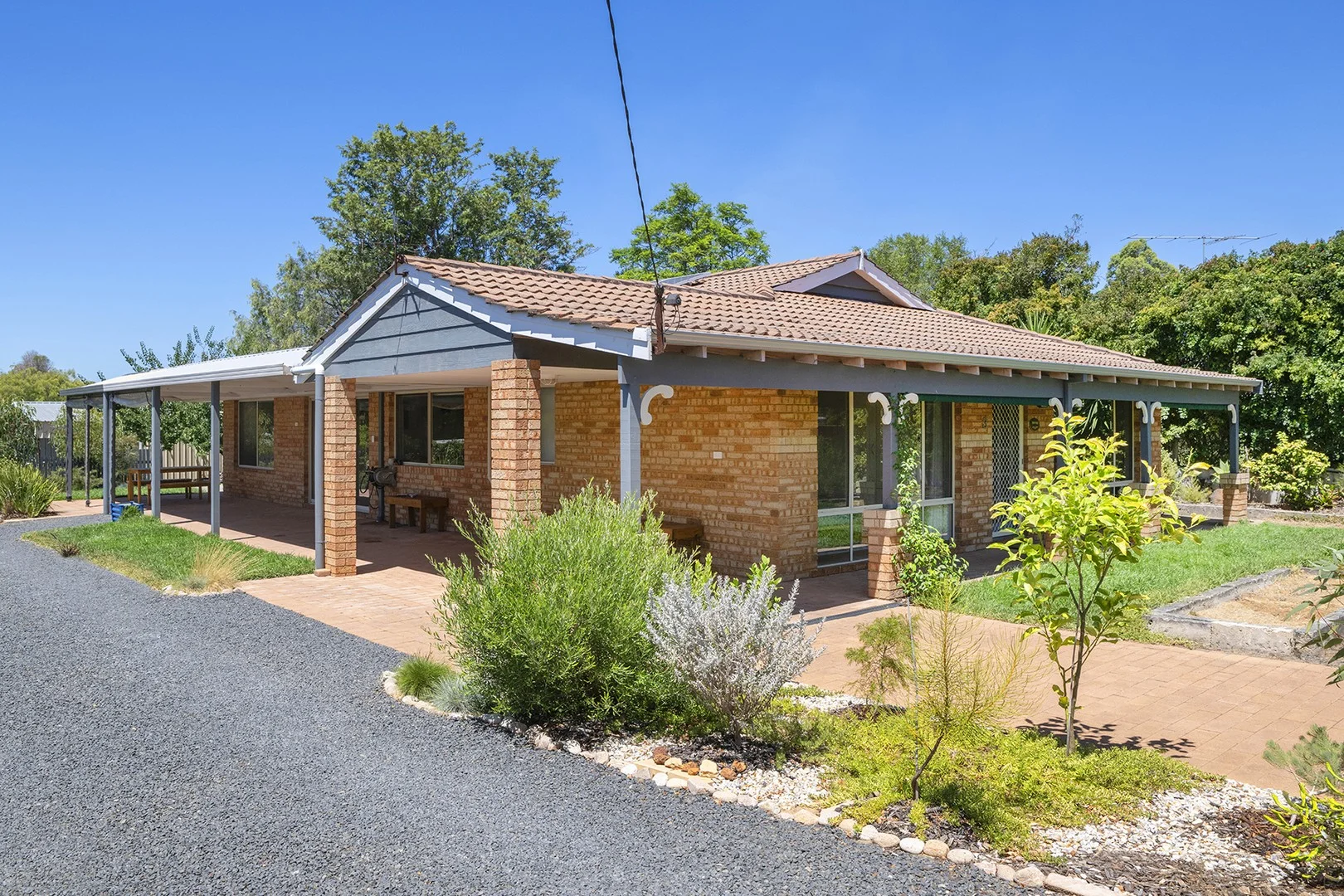 3 Bovell Avenue (1/26)
