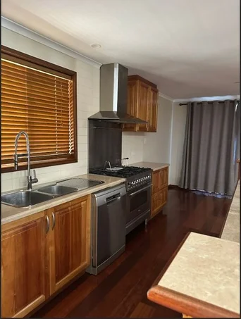 3 Bridge Road - Image 4