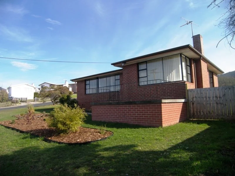 3 Canberra Road (1/2)
