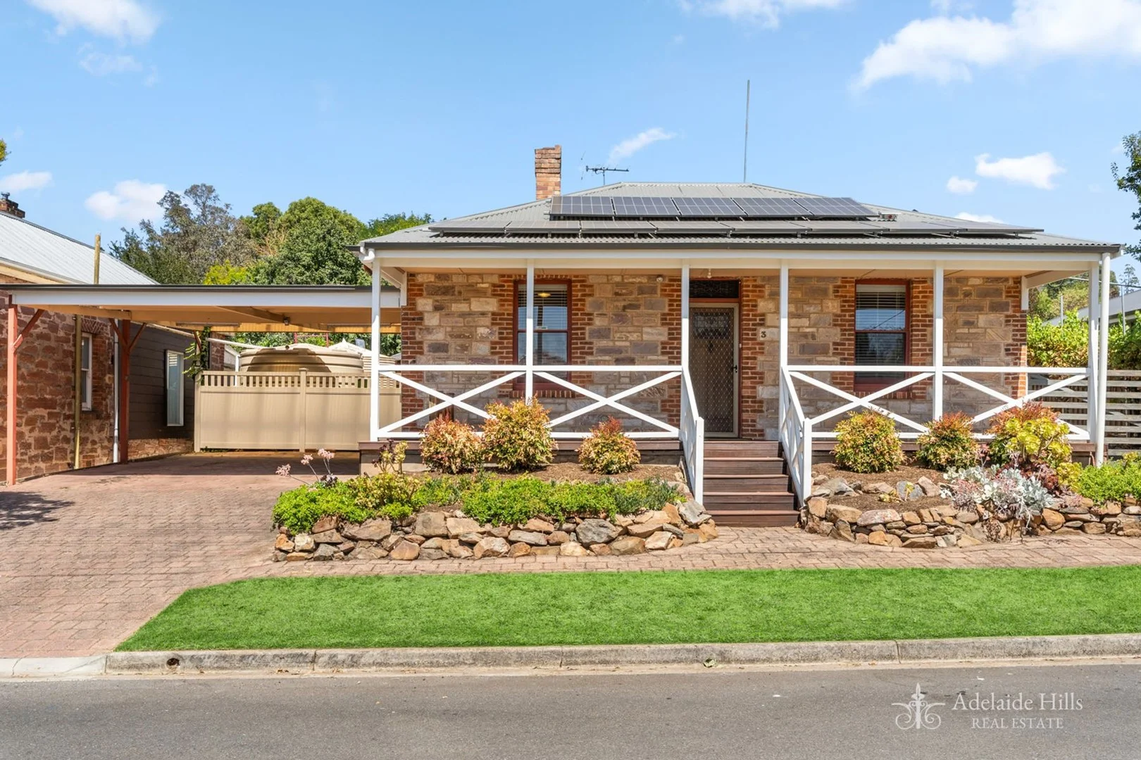3 Canberra Street (1/1)