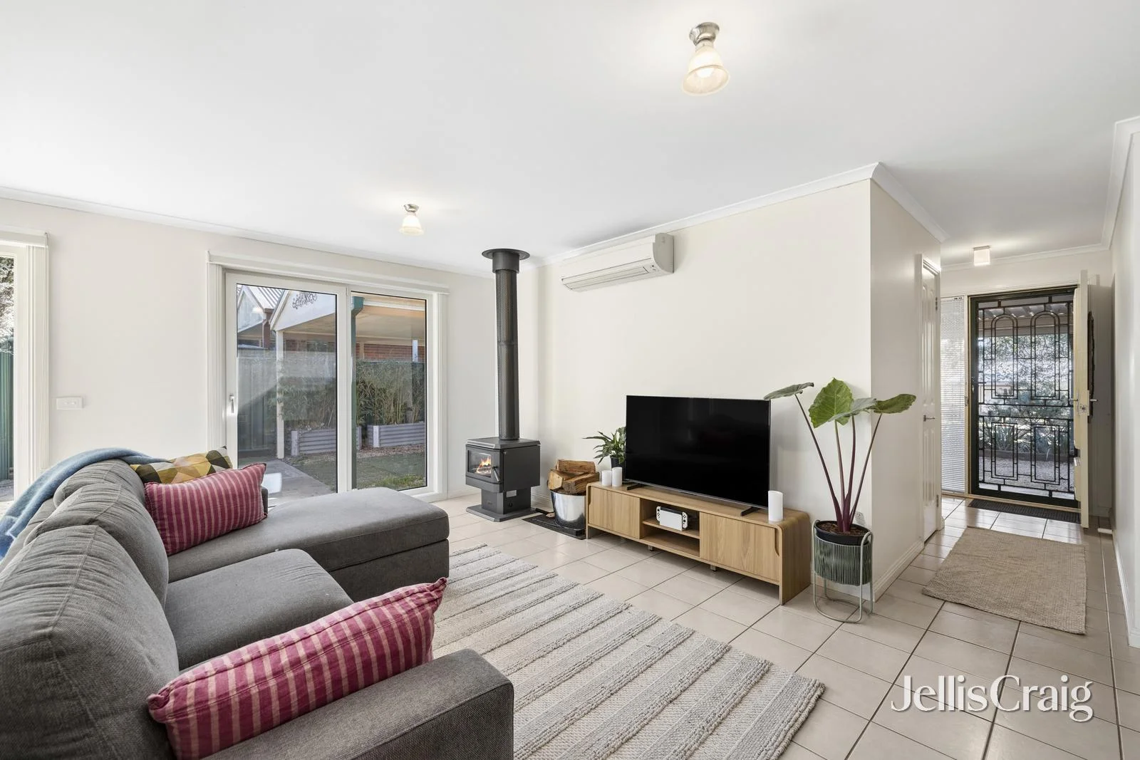 3 Church Lane - Image 3