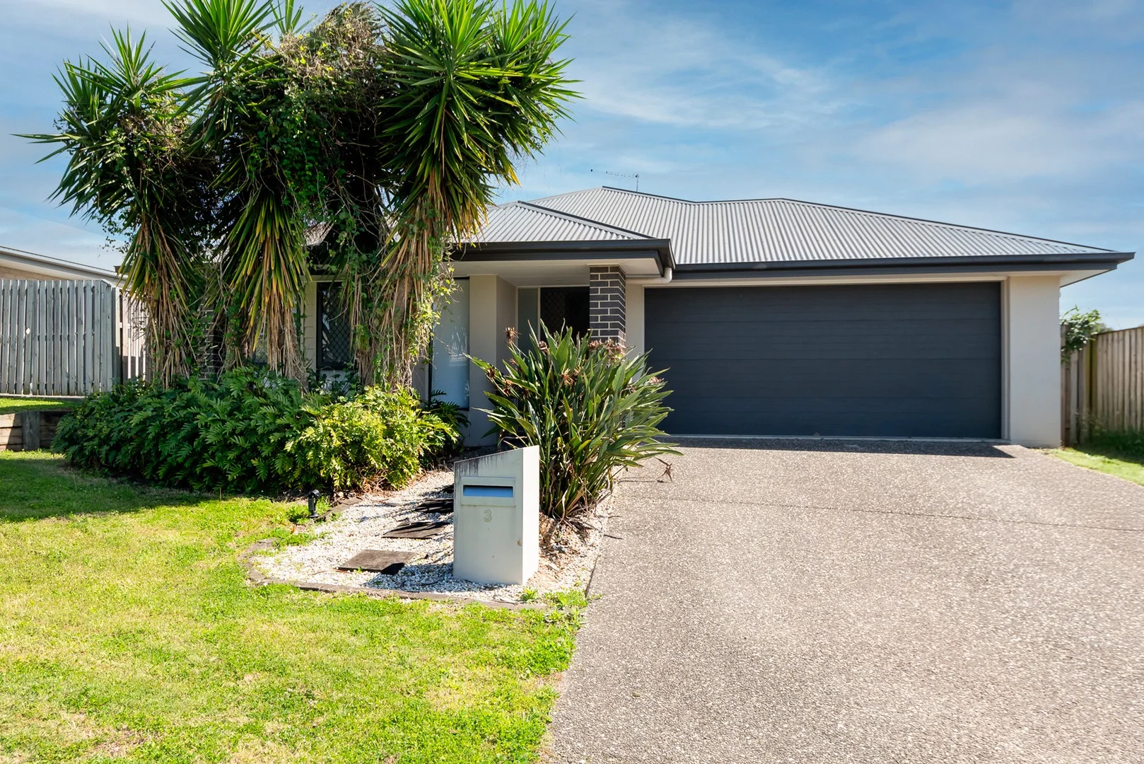 3 Ferngrove St (1/17)