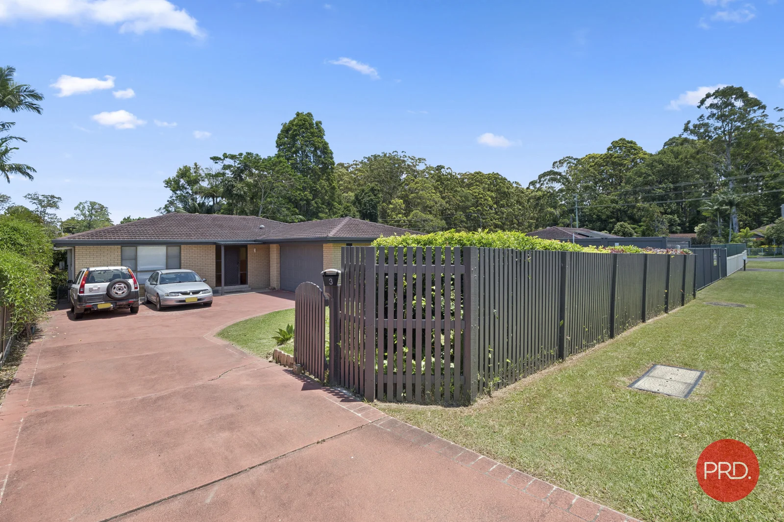 3 Finch Crescent (1/20)