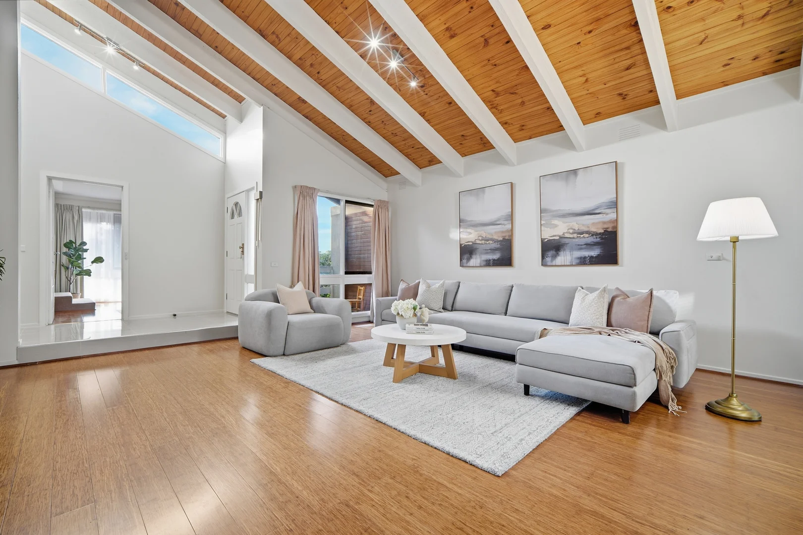 3 Flowerdrum Close - Image 5