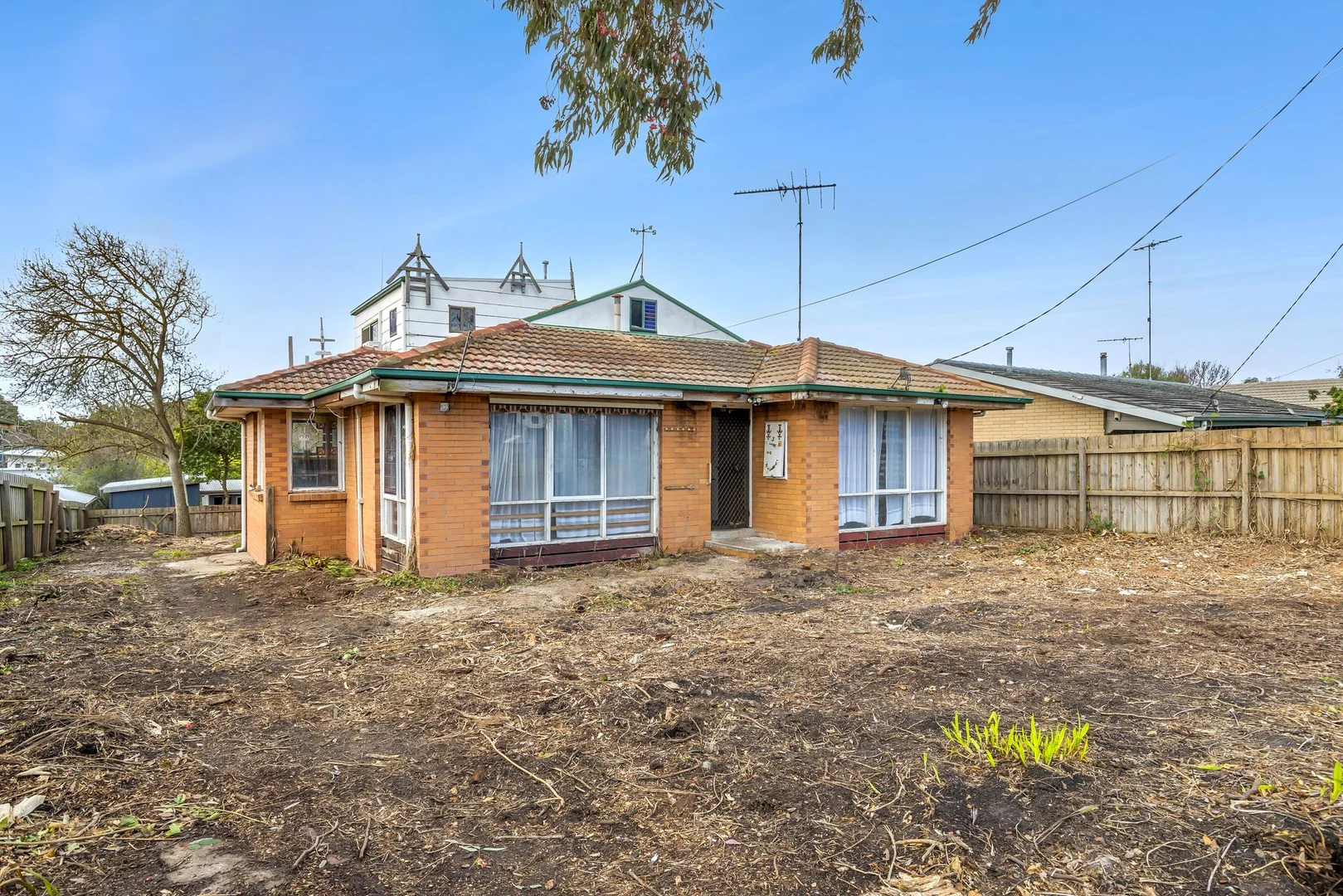 3 Hilda Avenue - Image 2