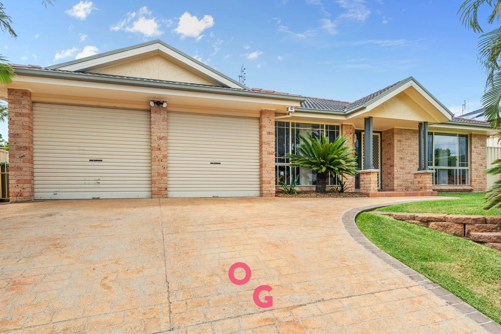 3 Loftus Place