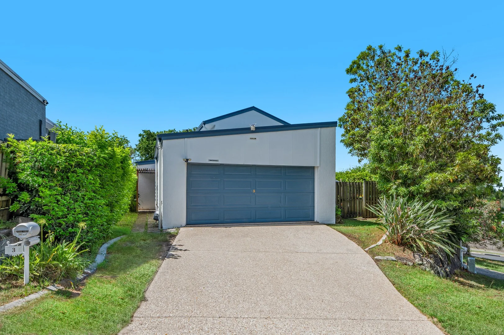 3 Norfolk Drive (1/20)
