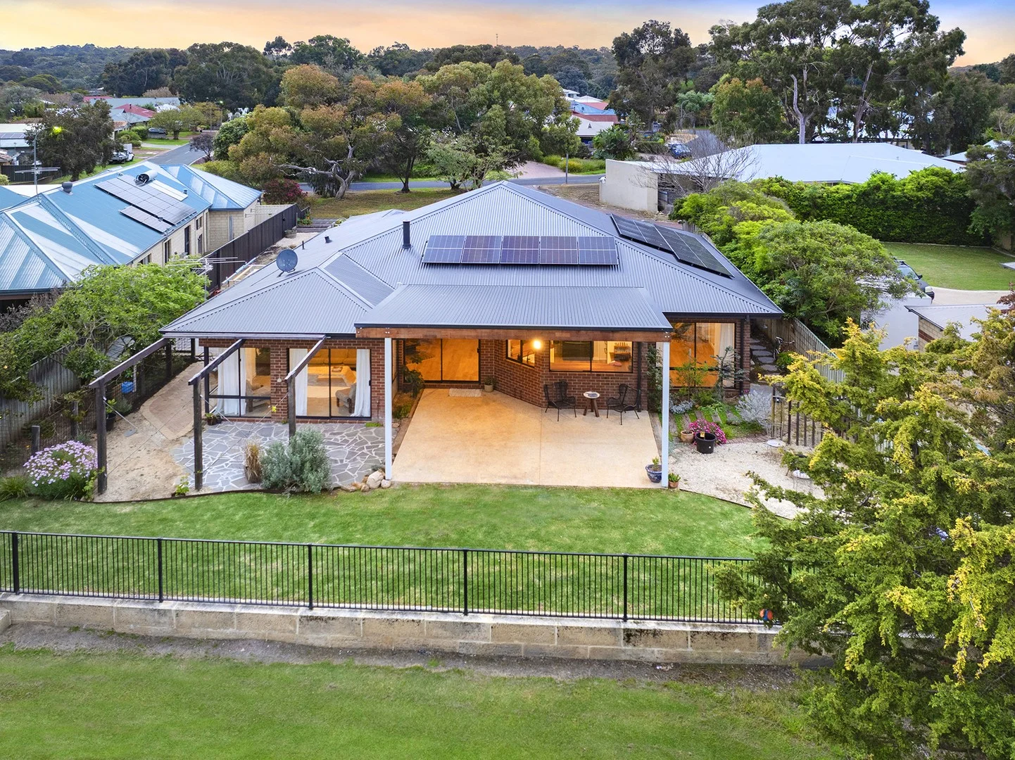 3 Rivendell Court (1/29)