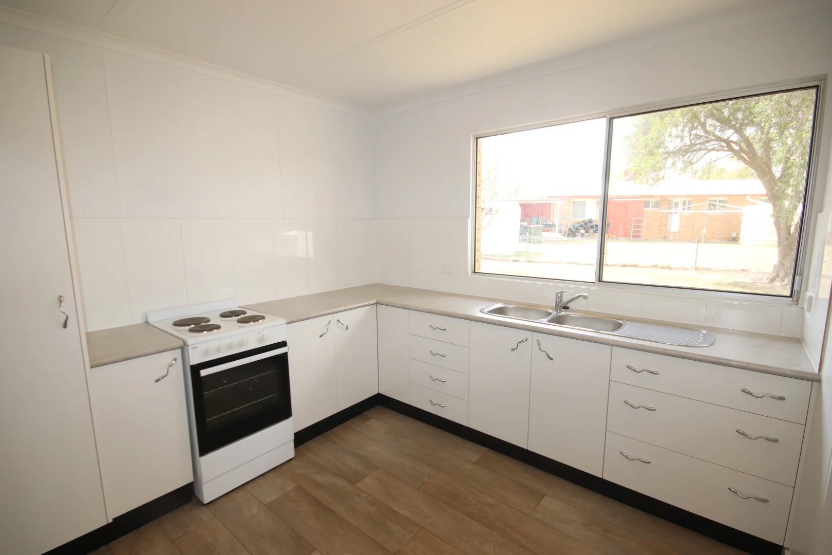 3 Ryan Avenue - Image 3