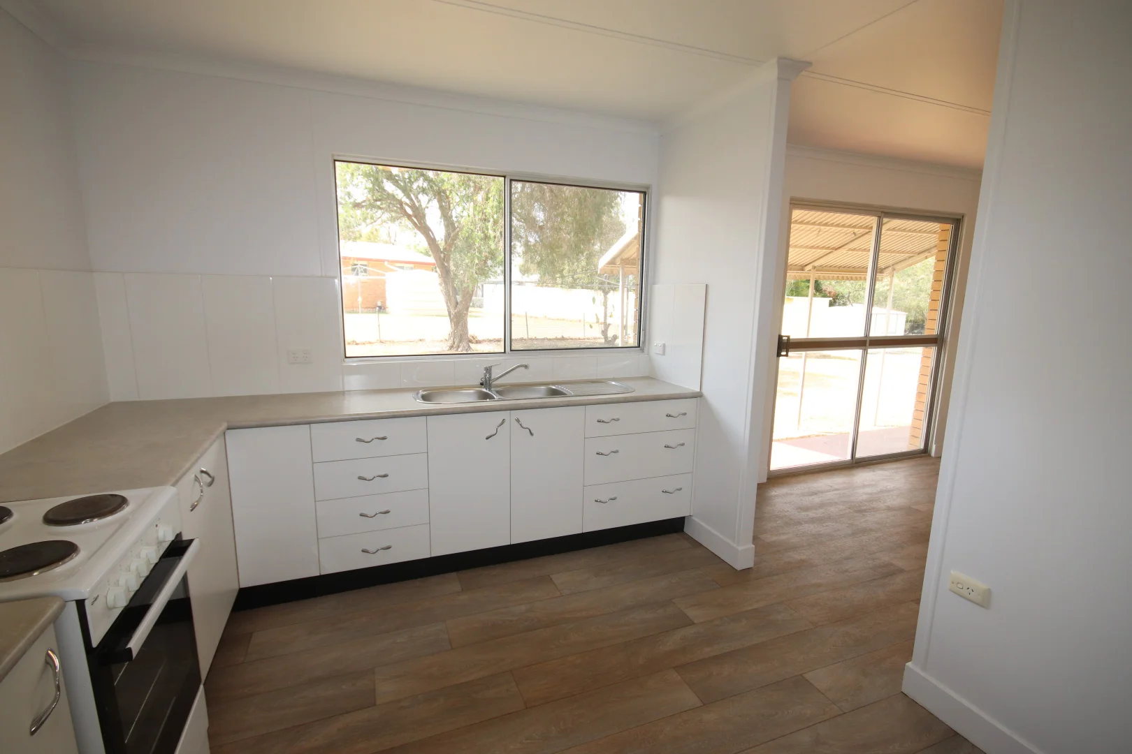 3 Ryan Avenue - Image 2