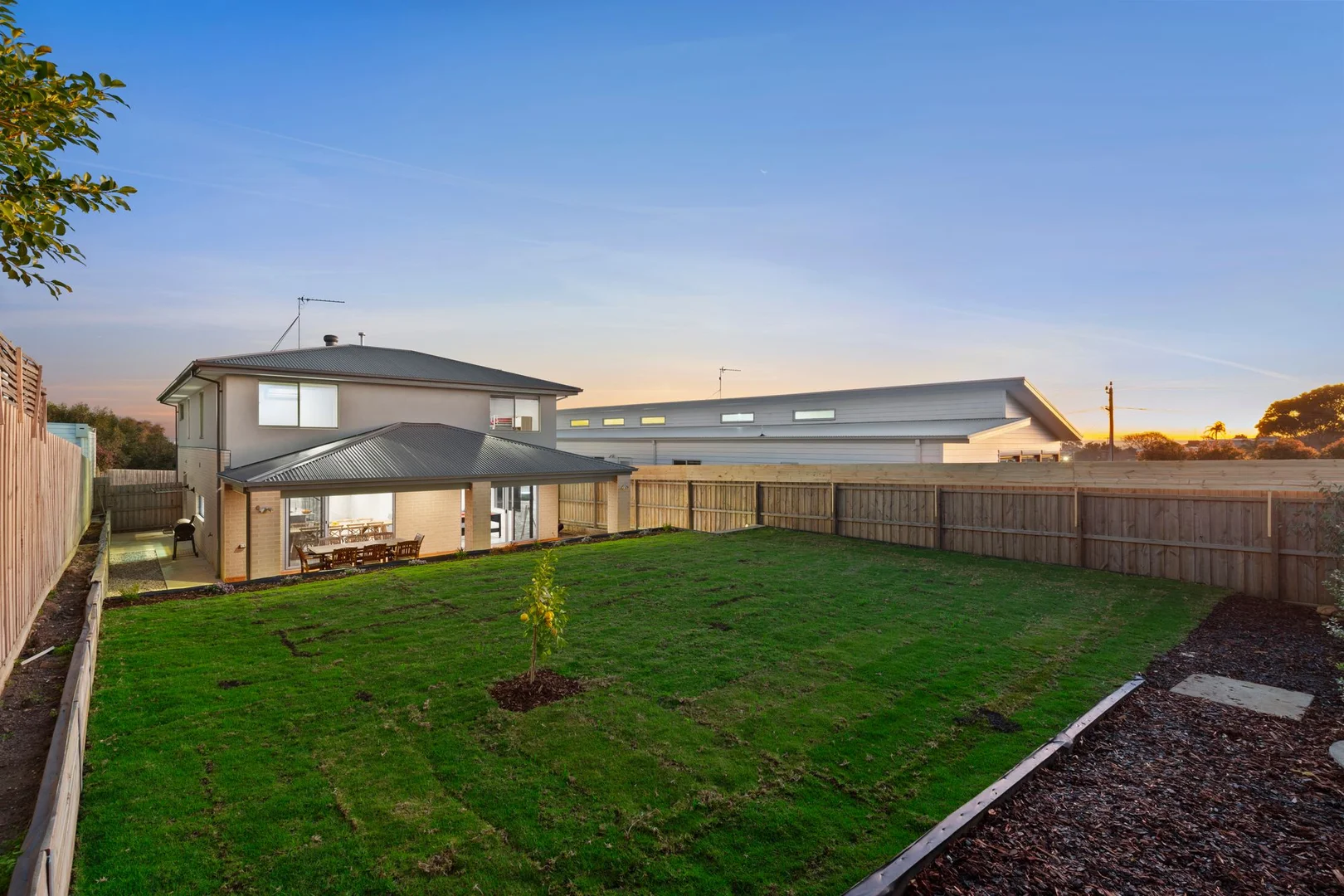 3 Saltaire Court - Image 2