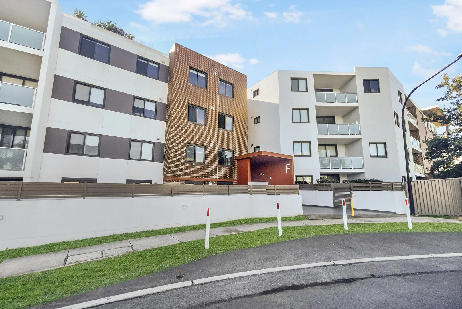 30/1F Herlina Crescent (1/10)