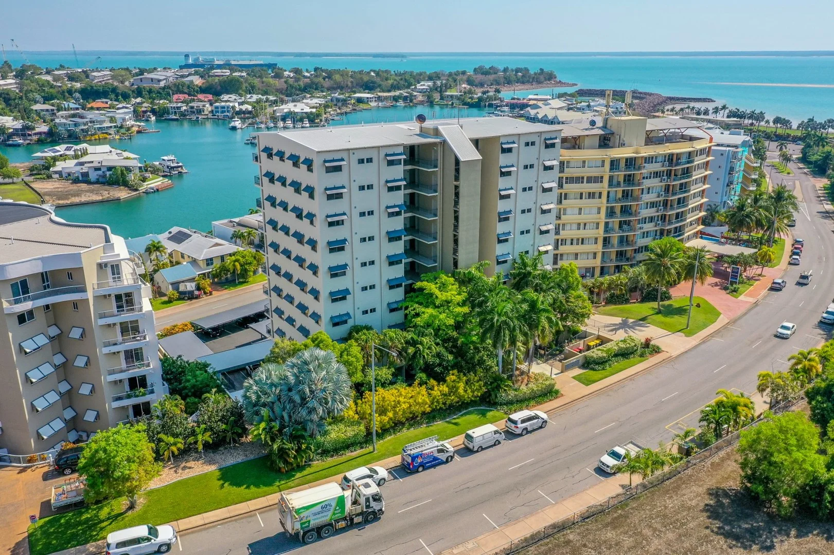 30/20 Marina Boulevard (1/1)